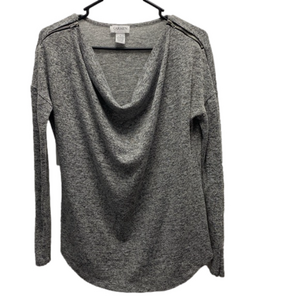 Carmen Marc Valvo scoop neck size small long sleeve sweater shirt